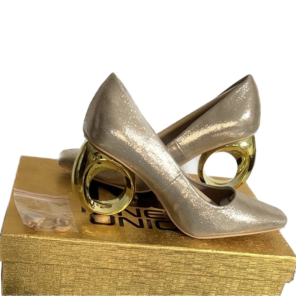 Brand New Ninety Union Gold Pumps